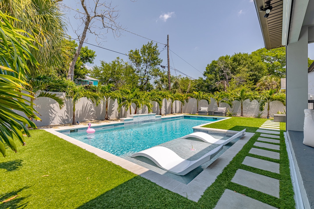 Property p6 image 54